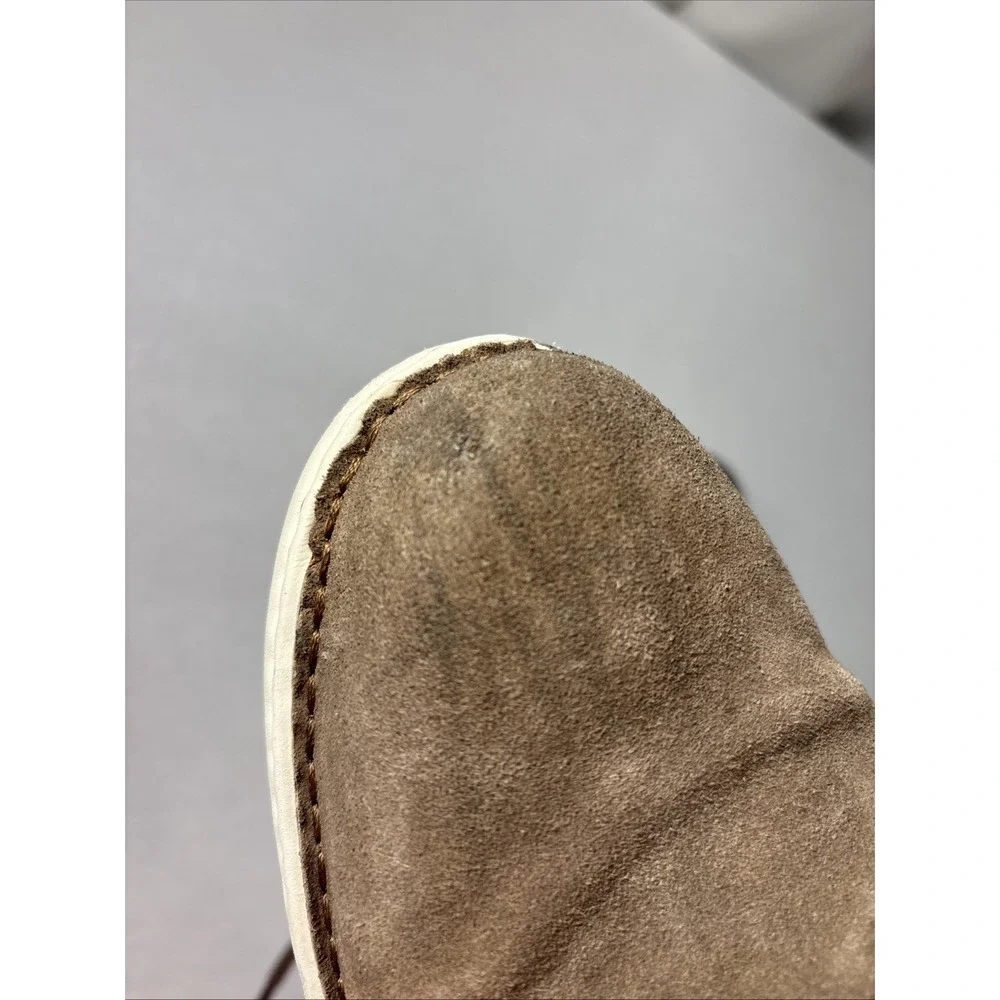 Born Men's Theo Chukka Taupe Brown Lightweight Boot Lace Up Size 10 Medium